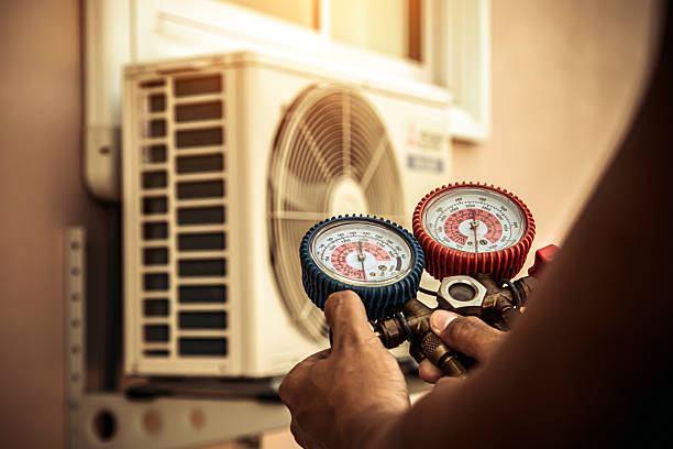 Professional Ac Installation technician working in Edwardsville, PA